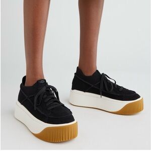 UGG®
EZ-Duzzit
Platform
Sneaker (Women) 
With out box